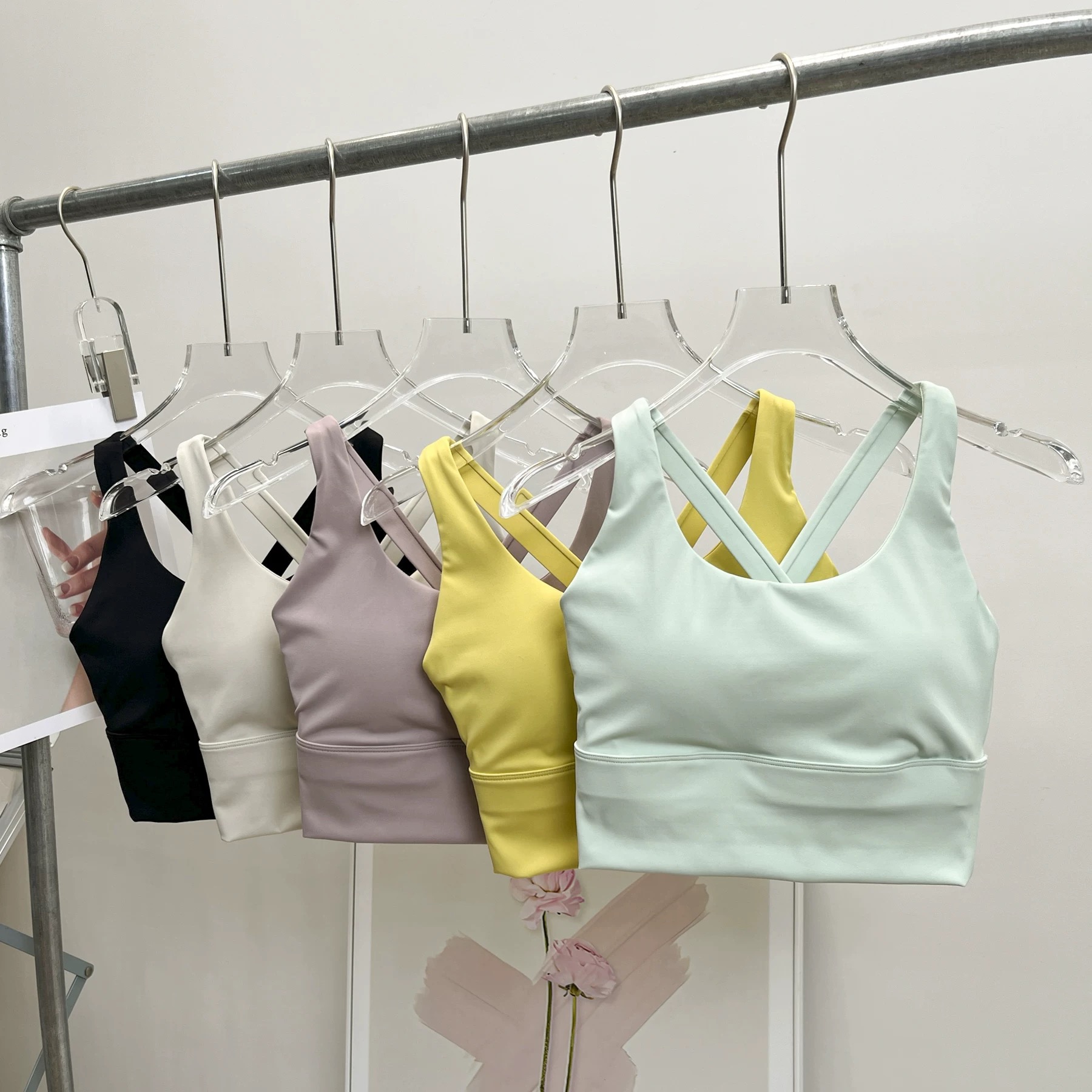Plunge Bra Push Up - Bra Lari & Yoga Anti Guncangan